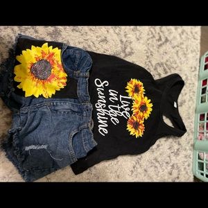 Girls toddler size 2t-3t sunflower shorts/tank top outfit- perfect condition